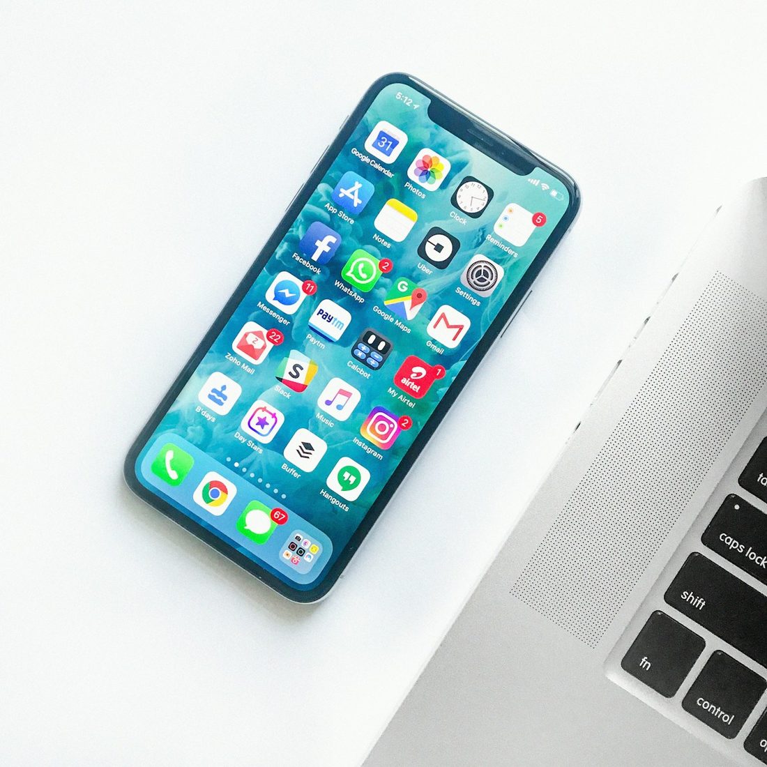 极速电竞注册 APP 赛程与赛事列表界面示意